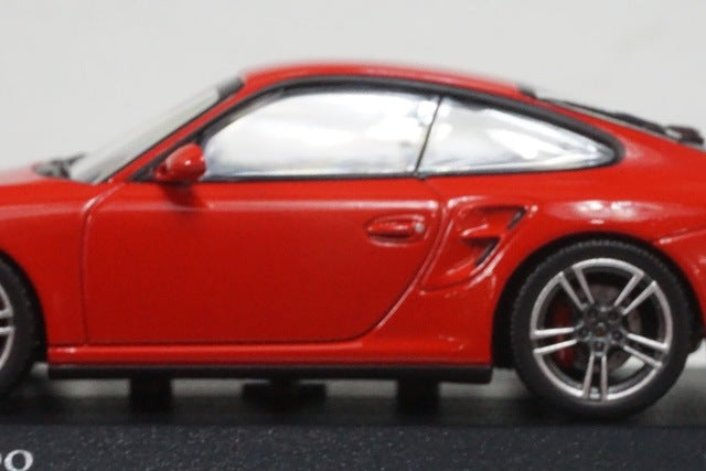 1:43 MINICHAMPS 400069000 Porsche 911 Turbo 2010 Red model car