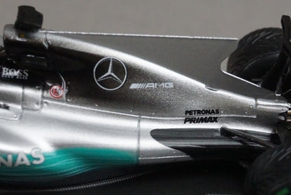 1:43 Spark S5030 Mercedes-AMG F1 W08 Chinese Grand Prix Winner 2017 #44 L. Hamilton model car