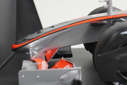 1:18 MINICHAMPS 530091801 Vodafone McLaren Mercedes MP4-24 2009 #1 L. Hamilton model car