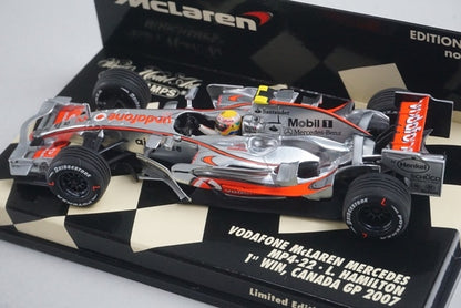 1:43 MINICHAMPS 530074322 Vodafone McLaren Mercedes MP4-22 2007 #2 L. Hamilton model car