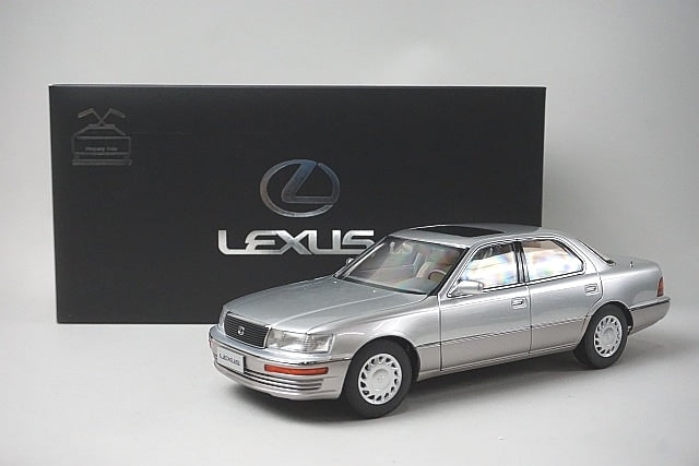 8230811S Xiao Guang MODEL 1:18 Lexus LS400 1993 Silver