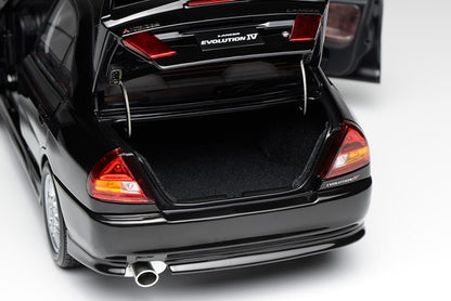 M84002 MOTORHELIX 1:18 Mitsubishi Lancer Evolution IV Pyrenees Black Pearl model car