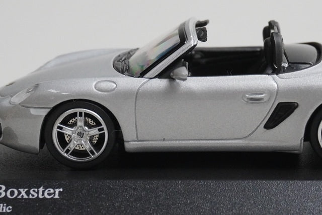1:64 MINICHAMPS 640065630 Porsche Boxster Silver model car