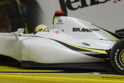 1:43 MINICHAMPS 403090092 Brown GP Show Car 2009 #22 model car