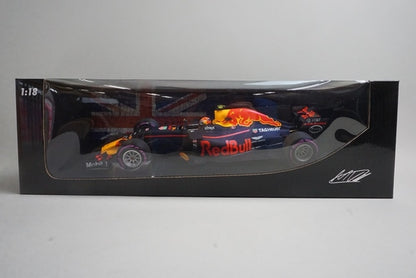 1:18 MINICHAMPS 113170133 Red Bull Racing Australian GP 2017 #33 model car