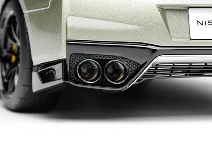 M83515 MOTORHELIX 1:18 Scale Nissan GT-R (R35) Track Edition Engineered By NISMO T-Spec 2022 Millennium Jade