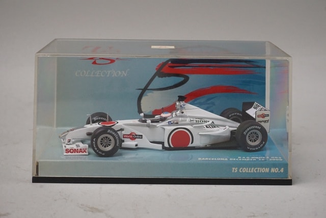 1:43 MINICHAMPS 518004399 BAR Honda 002 Barcelona 2000 Takuma Sato model car