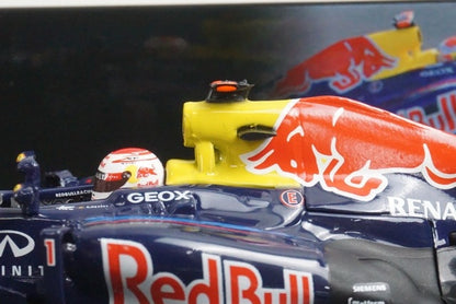 1:43 MINICHAMPS 413120301 Red Bull Racing Renault RB8 Suzuka 2012 #1 model car