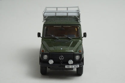 1:43 MINICHAMPS 400038001 Mercedes-Benz 230GE 1980 Green Metallic model car