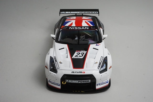 1:18 AUTOart 81078 Nissan GT-R FIA GT1 SUMO POWER GT World Championship 2010 #23 M.Krumm / P.Dumbreck