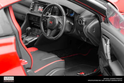 M83511 MOTORHELIX 1:18 Nissan GT-R (R35) Track Edition Engineered By NISMO 2020 Vibrant Red