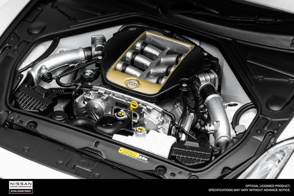 [ Pre-order ] M83518 MOTORHELIX 1:18 Nissan GT-R (R35) Track Edition Engineered By NISMO T-Spec 2022 Brilliant White Pearl