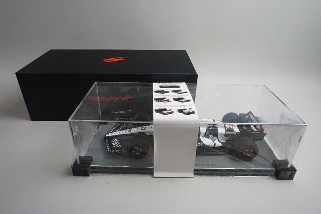 1:18 SPARK 18S887 AlphaTauri AT04 Scuderia Bahrain GP 2023 #22 model car