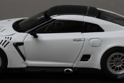 1:43 EBBRO 44318 Nissan GT-R GT1 Fuji 2010 #2 Shakedown model car