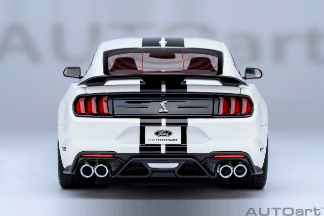 [ Pre-order ] 73095 AUTOart 1:18 Ford Mustang Shelby GT500 (White with Black Stripes)