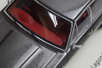 1:43 SPARK S2408 Aston Martin Lagonda 1974 model car