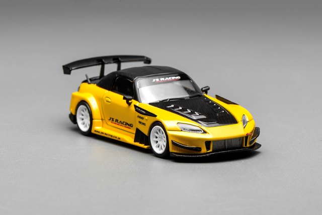 [ Pre-order ] M65146 MOTORHELIX 1:64 Honda S2000 J's Racing New Indy Yellow Pearl