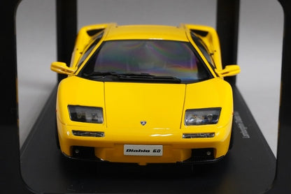 1:18 AUTOart 74526 Lamborghini Diablo 6.0 Yellow model car