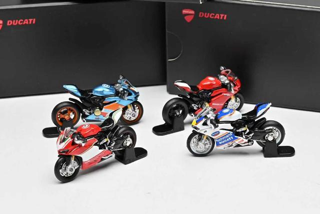 [ Pre-order ] MINI BIKE 1:64 Ducati 1299s Bike Rothmans