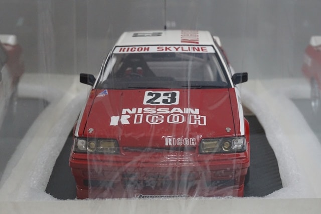 1:18 ignition model IG1725 RICOH Nissan Skyline WTC 1987 #23 with Kazuyoshi Hoshino figure