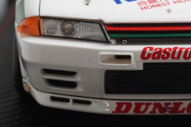 1:18 ignition model IG2777 Nissan Castrol Skyline Macau 1990 #23 with engine