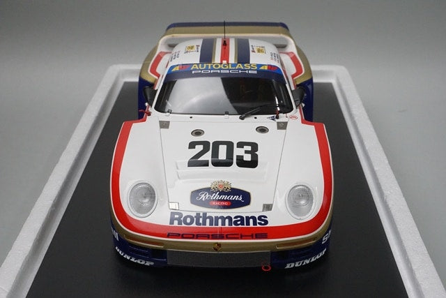 1:18 Spark 18S210 Porsche 961 Le Mans 1987 #203