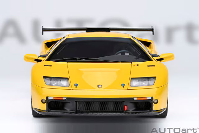 [ Pre-order ] 79138 AUTOart 1:18 Lamborghini Diablo GTR (Yellow)