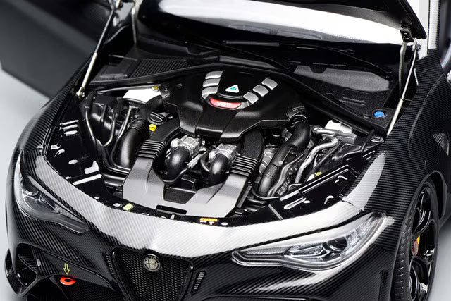 [ Pre-order ] M89013 MOTORHELIX 1:18 Alfa Romeo Giulia GTAm Carbon Fiber