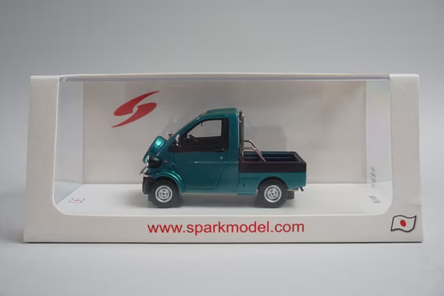 1:43 Spark SJ030 DAIHATSU Midget II 1996 model car