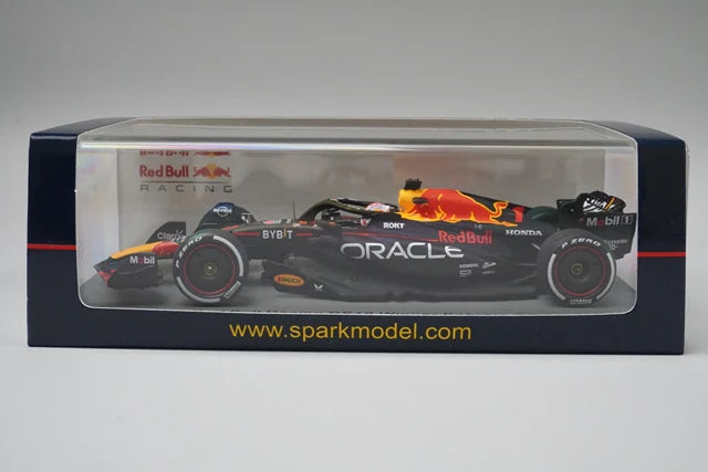 1:43 Spark S8569 Oracle Red Bull Racing RB19 Bahrain GP Winner 2023 #1 M.Verstappen