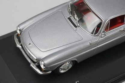 1:43 MINICHAMPS 430171624 Volvo P1800 E Coupe 1969 Gray