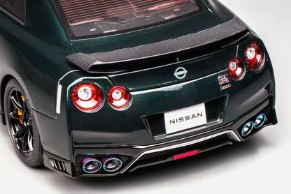 M83516 MOTORHELIX 1:18 Nissan GT-R (R35) Track Edition Engineered by NISMO T-Spec 2022 Midnight Purple