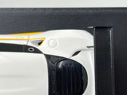 1:43 Spark S2204 Lotus Evora Type 124 Presentation 2009
