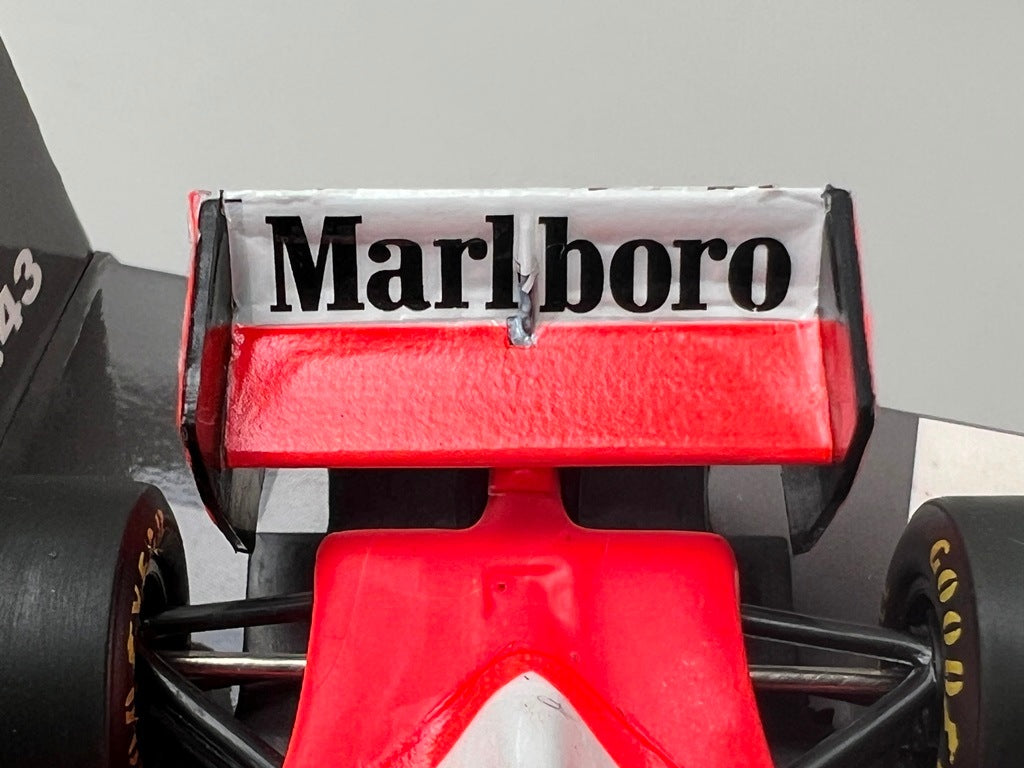 1:43 MINICHAMPS 530930007 McLaren MP4/8 Ford 1993 #7 M.Andretti model car