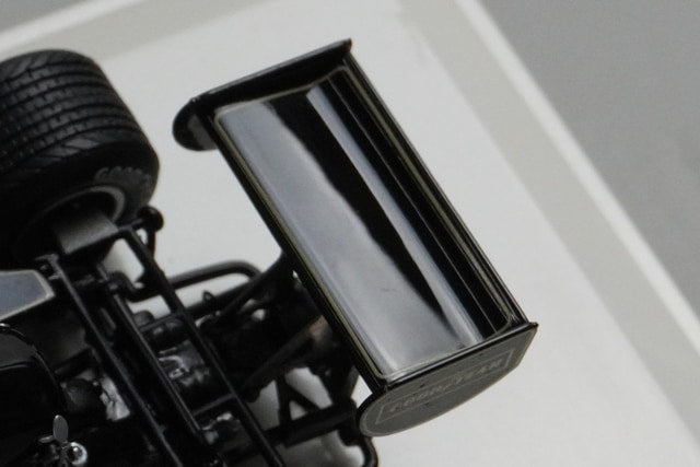 1:43 Rave R70042 Lotus 77 #5 winner of the 1976 Japanese GP M. Andretti model car