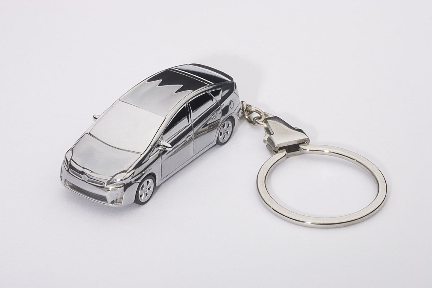 [Back-order] AUTOart 41602 1:87 Toyota Prius Key Chain (Aluminum)