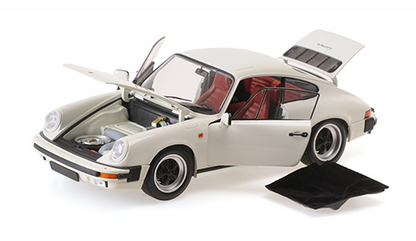[ Back-order ] MINICHAMPS 100063024 1:18 Porsche 911 Carrera Coupe 3.2 1983 White model car