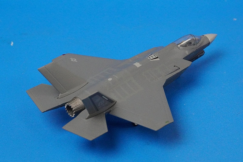 1:200 F-35A Lightning II USAF 412th Test Wing 461st Test Squadron Edwards Base #07-0744 556521 Herpa