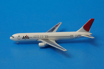 1:1000 B747-400 B777-300ER B767-300 JAL Arc Painting JA8088 JA732J JA8397 570114 Herpa