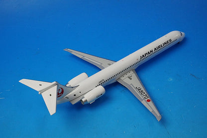 1:200 MD-90 JAL New Tsurumaru Paint JA8070 BJE3033 JALUX airplane model