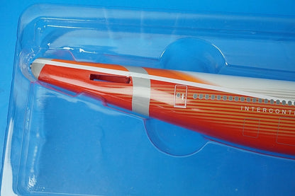 1:200 B747-8 Boeing House Color ROLLOUT Wing Flight Attitude *Registration Number Not Assigned 4050 Hogan airplane model