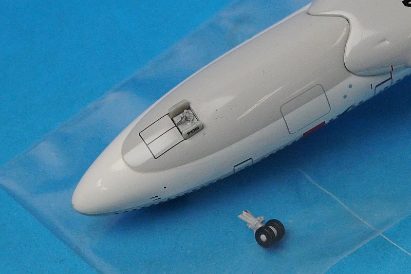 1:400 JAL B777-200 "Tokyo Skytree" (JA8978) [BJE3013] JALUX / Pre-owned & 1/400 JAL B747-400D "Domestic Reservation Toll-Free Number" (JA8904) Big Bird *Blister pack and outer box missing set of 2 units (figures only)