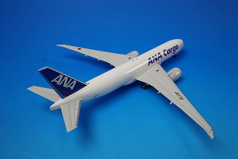 1:200 B777F ANA Cargo (with gear) JA771F NH20140 ANA Airplane model