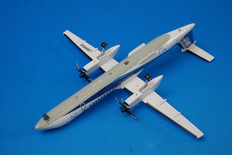 1:200 DHC-8-400 ANA JA845A DH28008 ANA airplane model