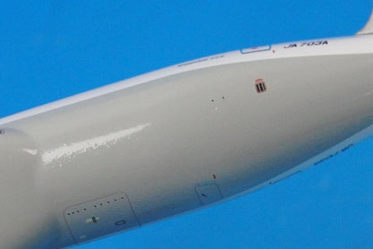 1:400 B777-200 ANA JA703A NH40023 ANA airplane model