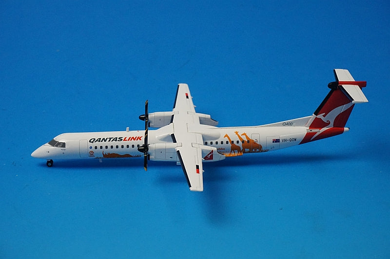 1:200 DASH8-Q400 QantasLink Taronga Zoo Livery VH-QOW 554251 Herpa