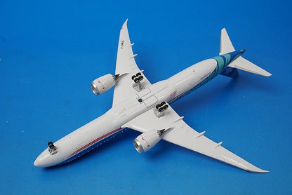 1:400 B787-9 Air Tahiti Nui F-OMUA 04240 Phoenix airplane model