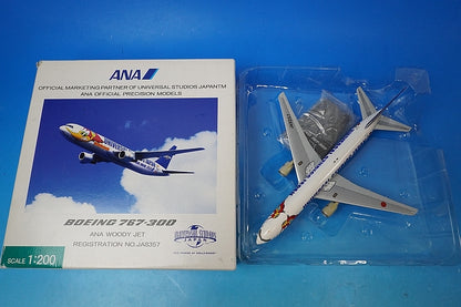 1:200 B767-300 ANA WOODY JET JA8357 NH20357 ANA airplane model