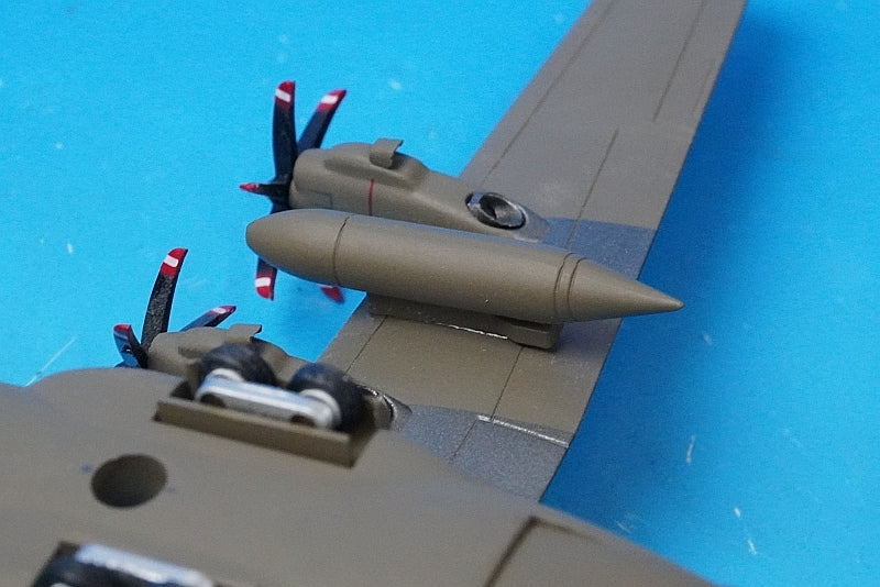 1:200 Lockheed Martin C-130J Hercules C5 (L-382) Royal Air Force ZH884 IFCLEV130005 INFLIGHT