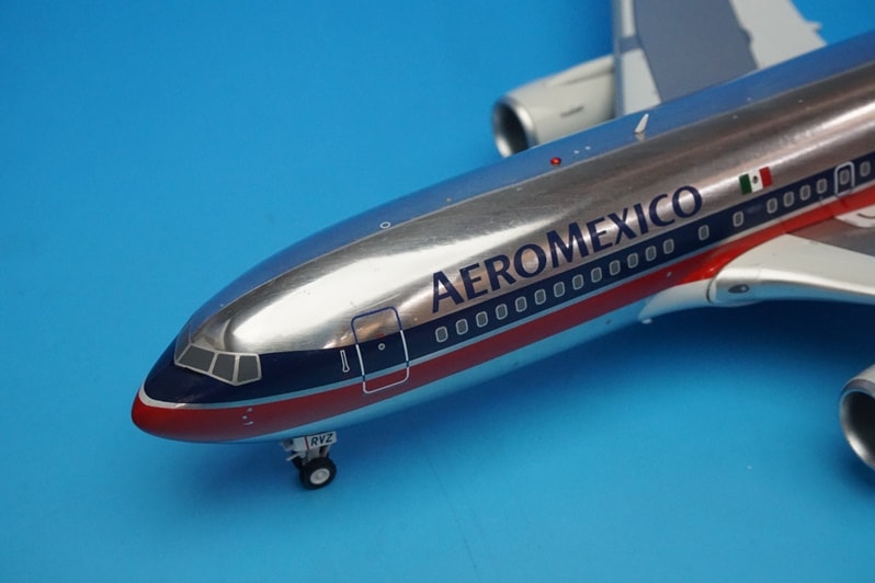 1:200 B767-200 AeroMexico XA-RVZ IF762AM0621P INFLIGHT airplane model